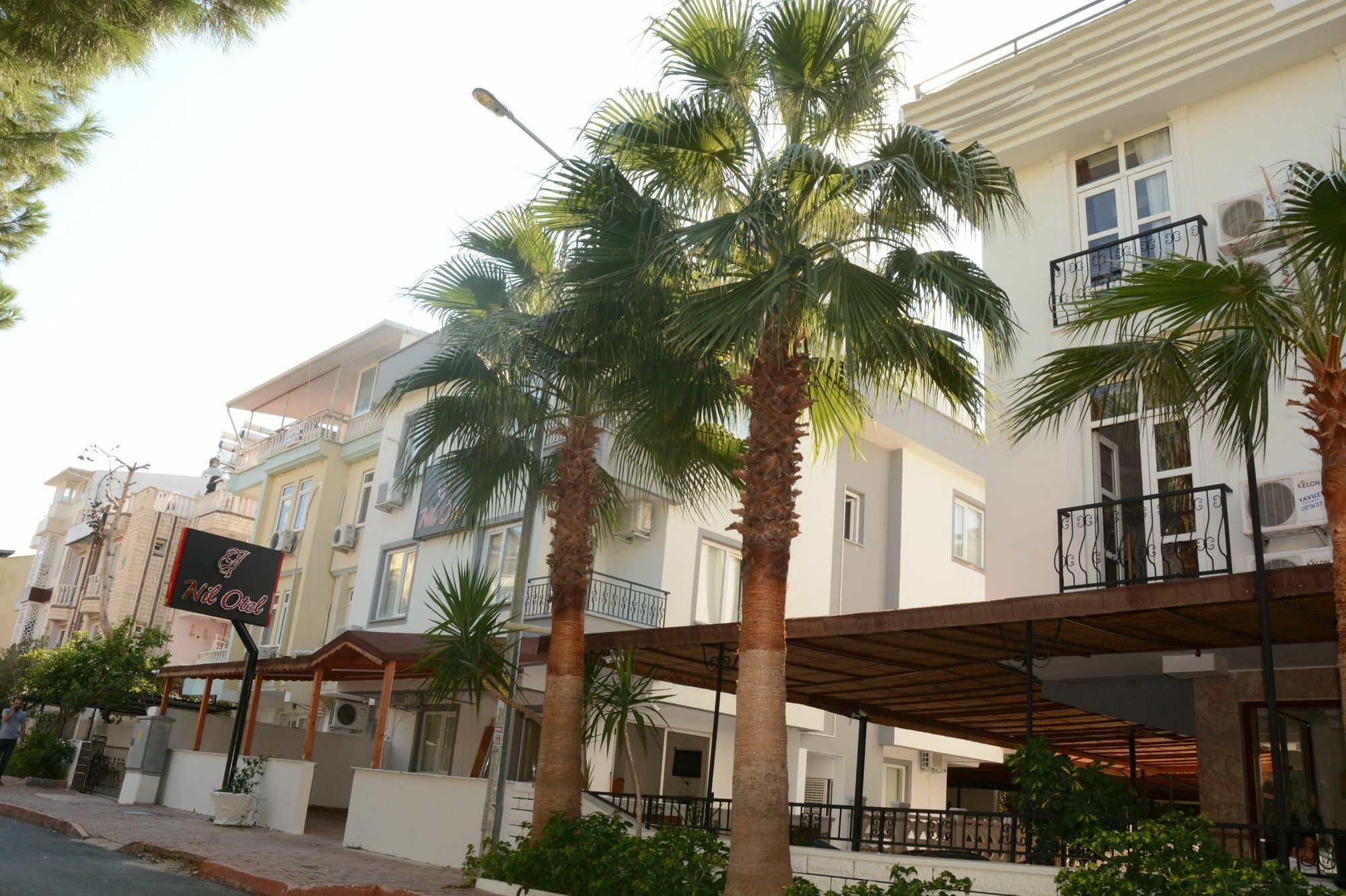 Derin Suit Otel Antalia Esterno foto