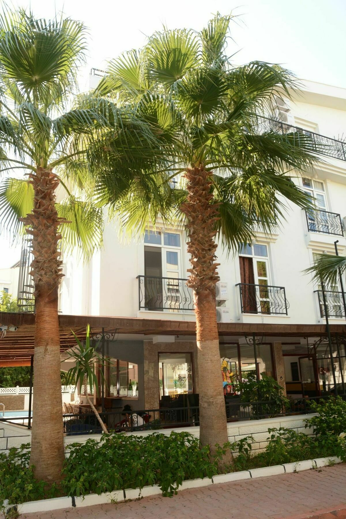 Derin Suit Otel Antalia Esterno foto