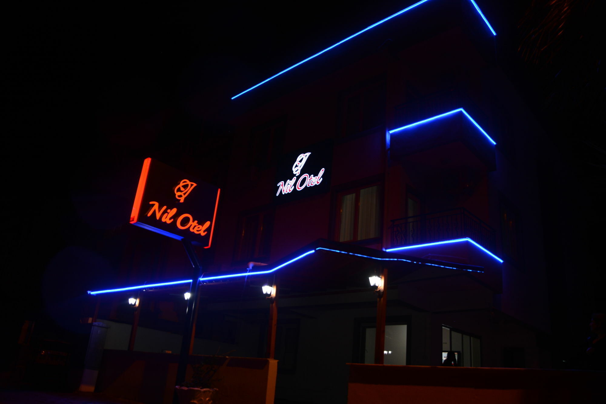 Derin Suit Otel Antalia Esterno foto