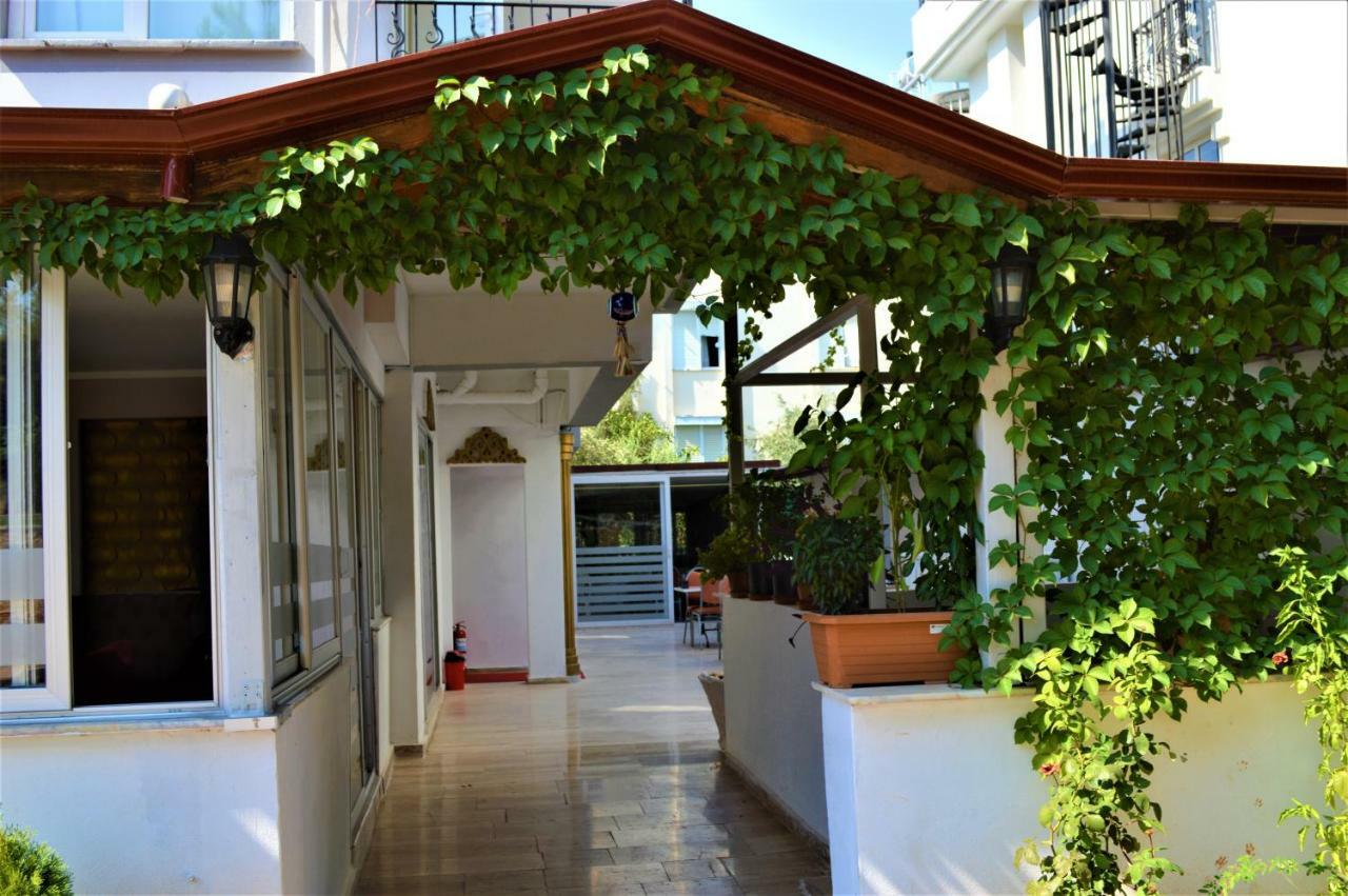 Derin Suit Otel Antalia Esterno foto
