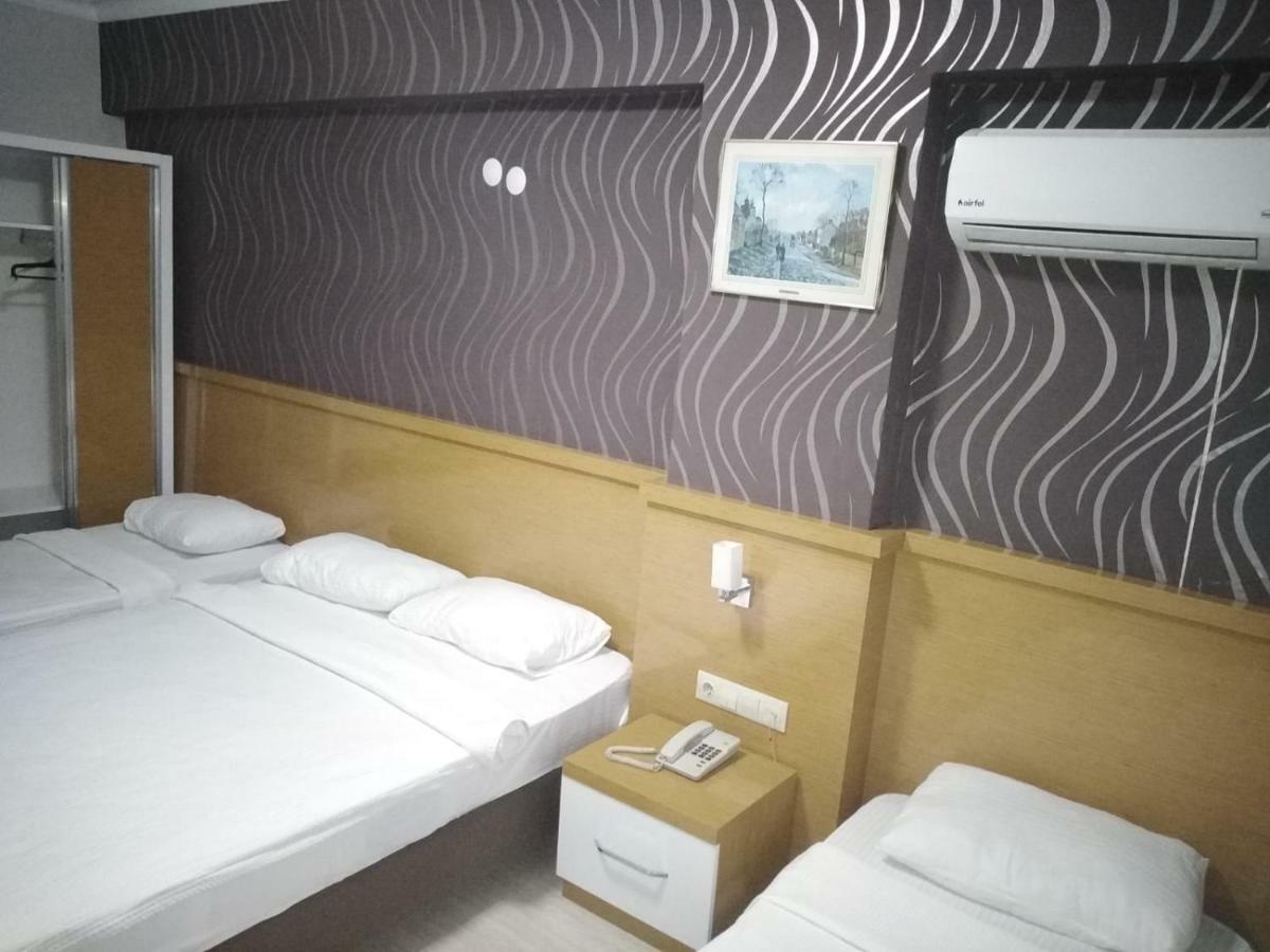 Derin Suit Otel Antalia Esterno foto