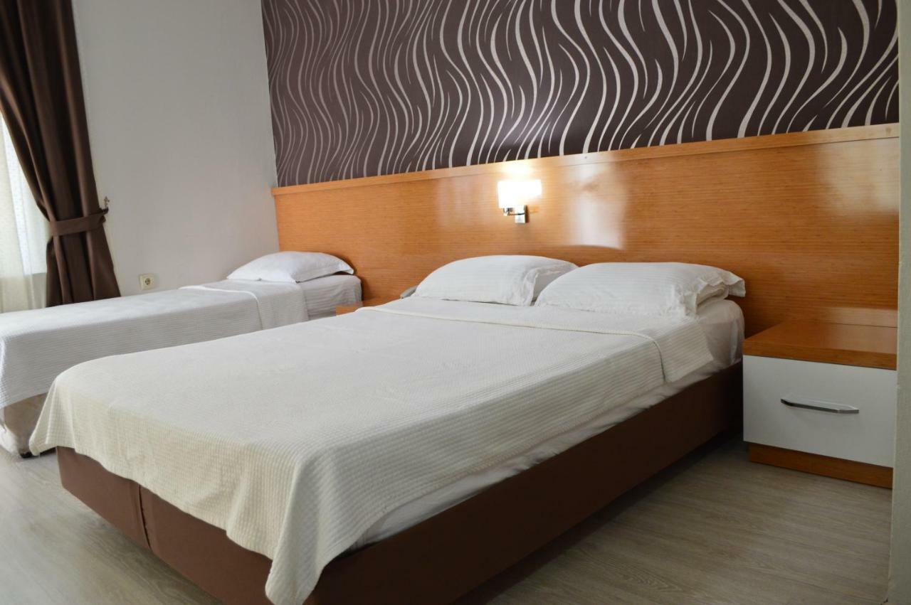 Derin Suit Otel Antalia Esterno foto