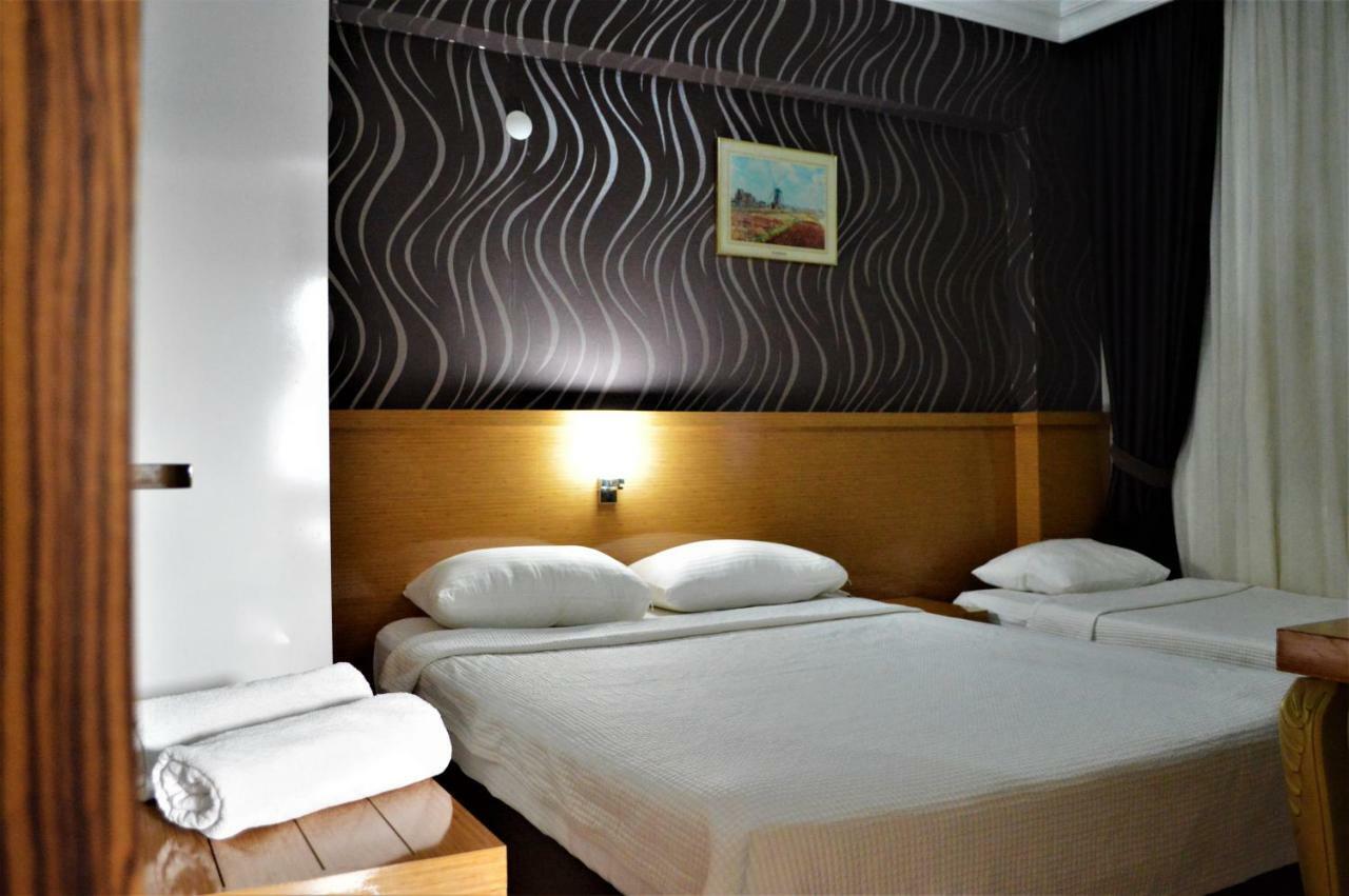 Derin Suit Otel Antalia Esterno foto