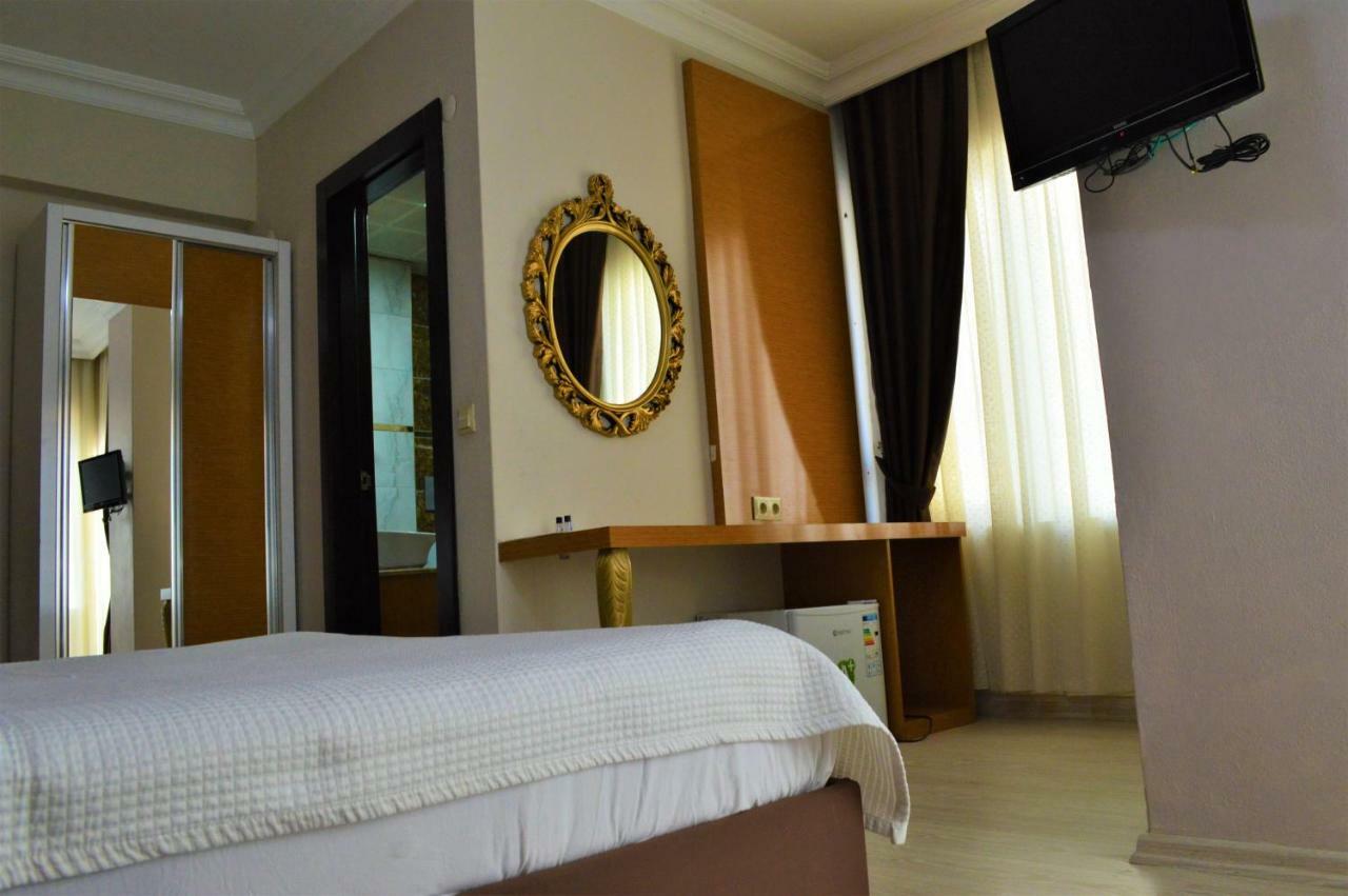 Derin Suit Otel Antalia Esterno foto