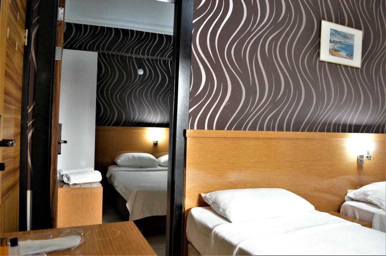 Derin Suit Otel Antalia Esterno foto